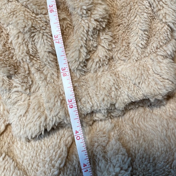 Fisherman knit Teddy joggers NWT- Comfy! - Picture 5 of 6